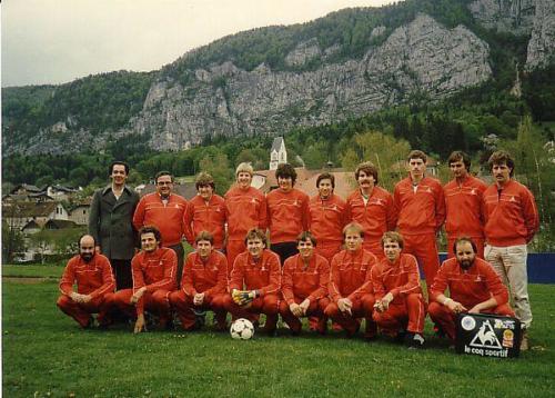 1.Mannschaft 1983 84 Trainingsanzug 138 Photo 1983 03